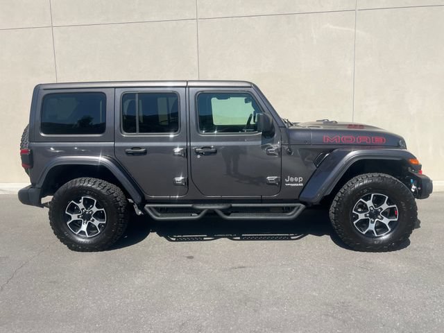 Used 2018 Jeep Wrangler Unlimited Sahara AWD/4WD image 5