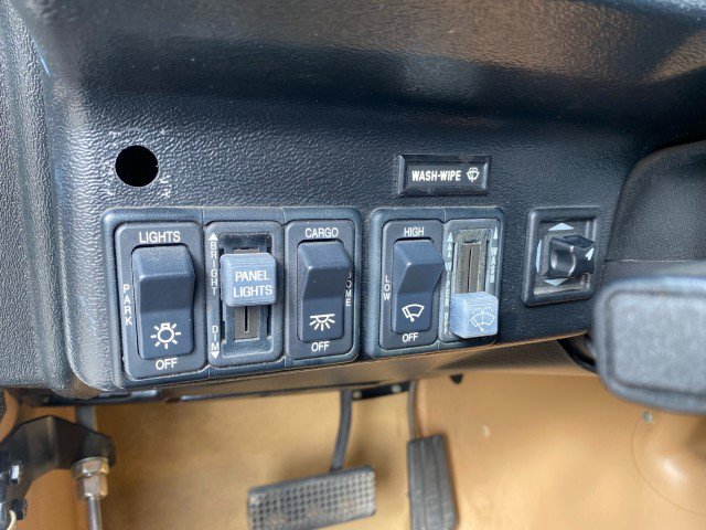 Used 1997 HUMMER H1 4-Door Wagon AWD/4WD image 26