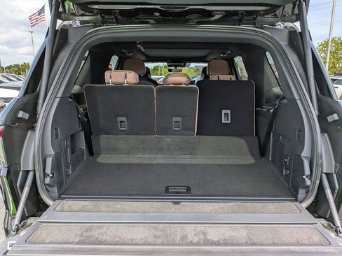 New 2026 Lincoln Navigator Black Label AWD/4WD image 13