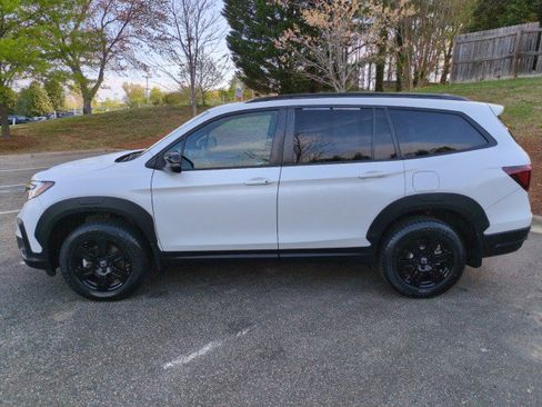 Certified 2022 Honda Pilot TrailSport image 4