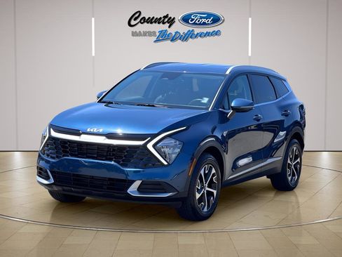 Used 2023 Kia Sportage EX AWD/4WD image 2