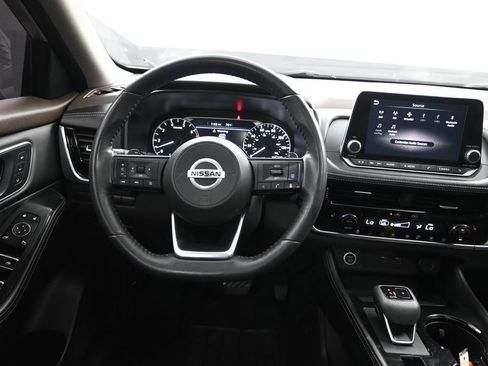 Used 2021 Nissan Rogue SL AWD/4WD image 32