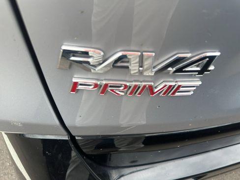 Used 2024 Toyota RAV4 XSE AWD/4WD image 18