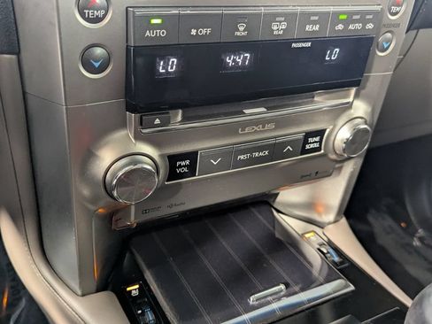Used 2020 Lexus GX 460 Premium w/ Premium Package AWD/4WD image 25