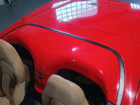 Used 1998 Chevrolet Corvette Convertible image 15