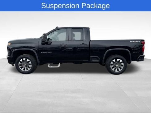Used 2021 Chevrolet Silverado 2500 Custom w/ Custom Value Package image 8