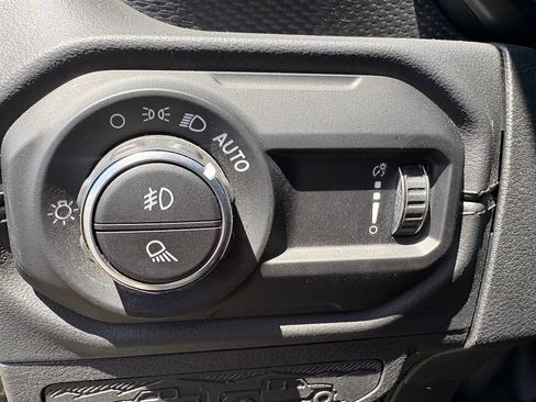 Used 2026 Jeep Gladiator Rubicon AWD/4WD image 15