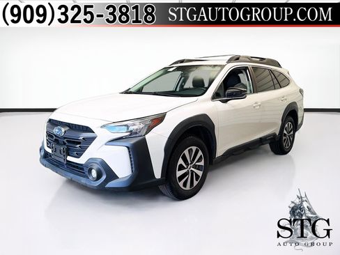 Used 2024 Subaru Outback Premium AWD/4WD image 1