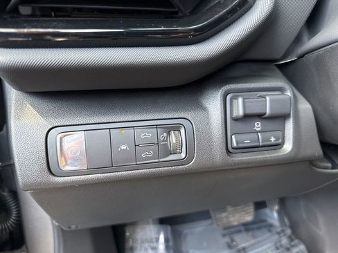 Used 2026 Chevrolet Silverado EV Trail Boss AWD/4WD image 54