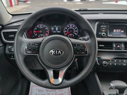Used 2017 Kia Optima LX image 13