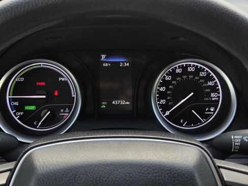 Used 2023 Toyota Camry LE image 25