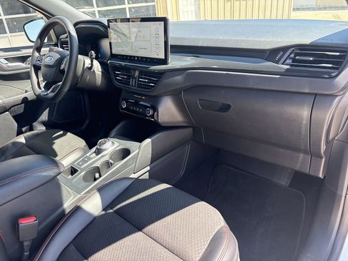 Used 2023 Ford Escape ST-Line w/ Tech Pack #1 FWD image 28