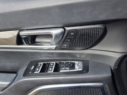 Used 2021 Kia Telluride SX w/ SX Prestige Package image 23