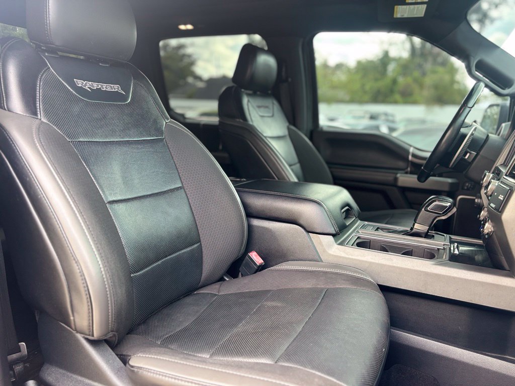 Used 2019 Ford F150 Raptor w/ Equipment Group 802A Luxury AWD/4WD image 18