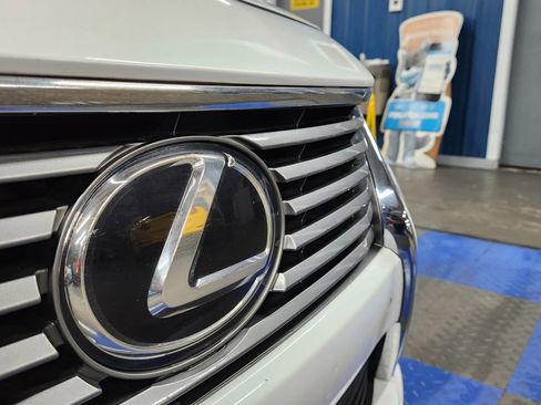 Used 2015 Lexus ES 350 image 54