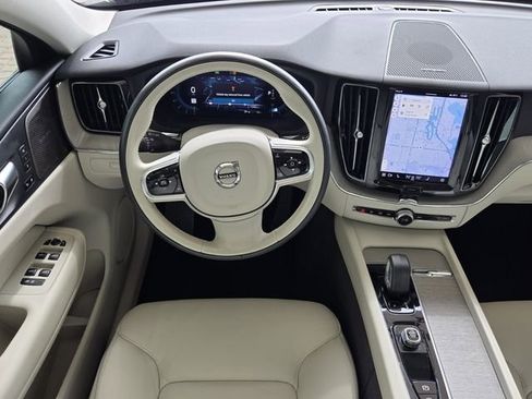 Used 2023 Volvo XC60 B5 Plus w/ Protection Package Premier image 17