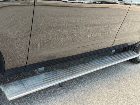 Used 2023 Ford Expedition Limited RWD image 11