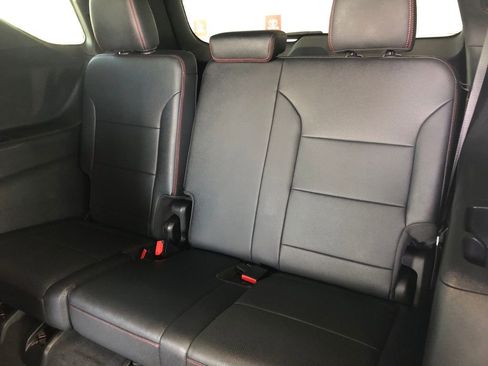 Used 2024 Chevrolet Traverse RS image 14