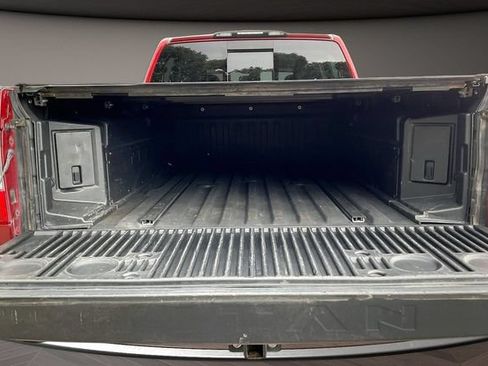 Used 2017 Nissan Titan Platinum Reserve AWD/4WD image 16