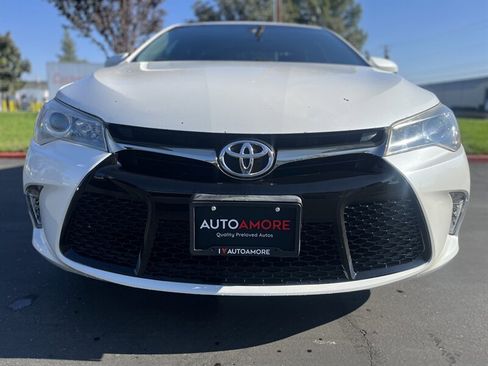 Used 2016 Toyota Camry XSE w/ Moonroof Package image 5