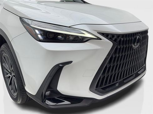 Used 2024 Lexus NX 250 250 NAV,CAM,SUNROOF,HTD STS,BL image 3