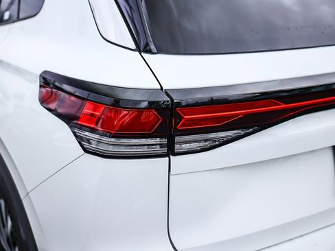 New 2026 Volkswagen Tiguan S image 9
