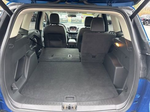 Used 2019 Ford Escape SEL image 17