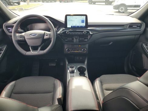 Certified 2025 Ford Escape ST-Line Select AWD/4WD image 14