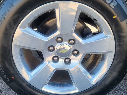 Used 2019 Chevrolet Tahoe Premier AWD/4WD image 19