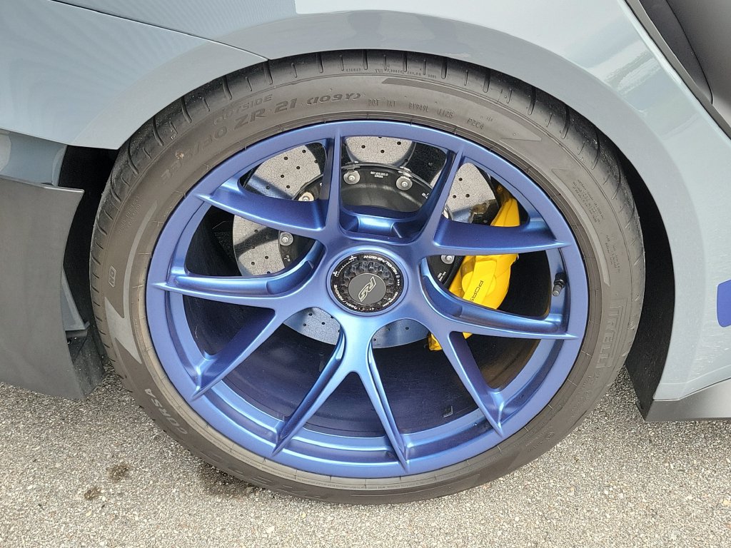Certified 2025 Porsche 911 GT3 RS RWD image 14