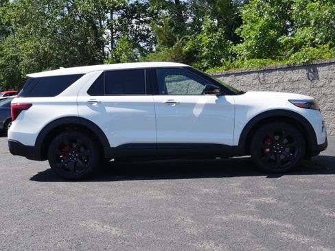 Used 2021 Ford Explorer ST w/ Equipment Group 401A AWD/4WD image 10