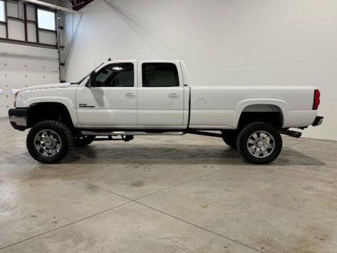 Used 2007 Chevrolet Silverado 2500 LT w/ Heavy-Duty Power Package image 12