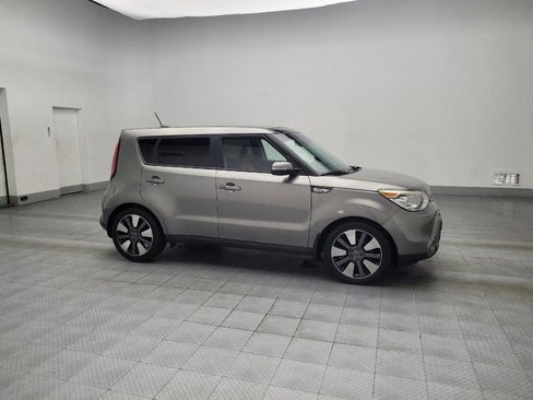 Used 2016 Kia Soul ! w/ Premium Package image 11