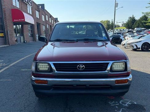 Used 1995 Toyota Tacoma RWD image 2