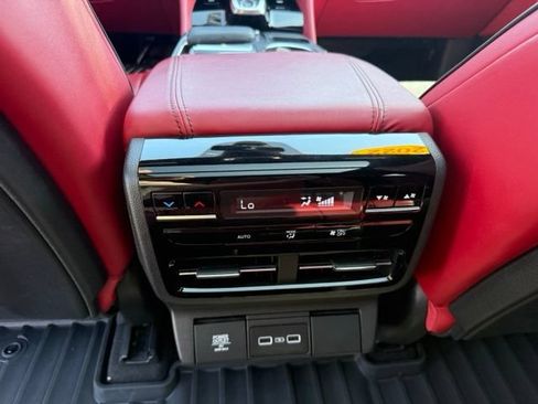 Used 2022 Acura MDX A-Spec AWD/4WD image 11