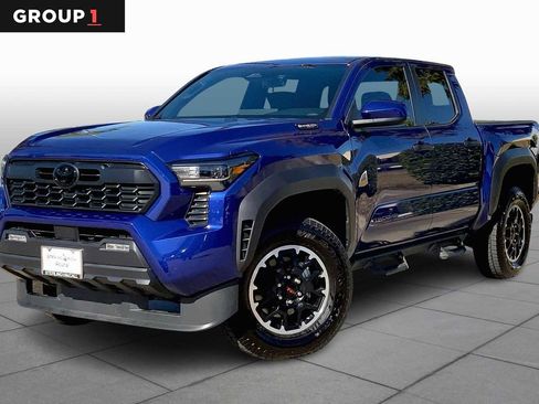 Used 2025 Toyota Tacoma TRD Off-Road image 1