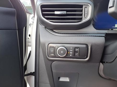 Used 2024 Ford Explorer ST w/ Equipment Group 401A image 16