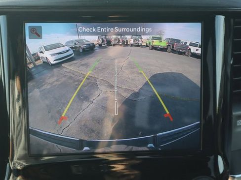 Used 2024 RAM 1500 Laramie image 14