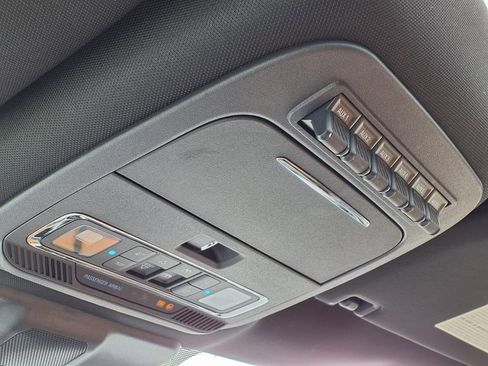 Used 2024 Ford F250 Platinum w/ FX4 Off-Road Package image 23