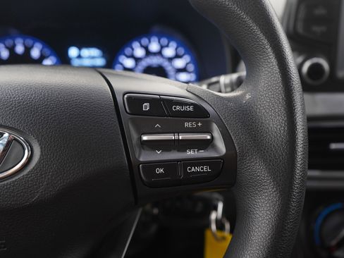 Used 2020 Hyundai Kona SE AWD/4WD image 25