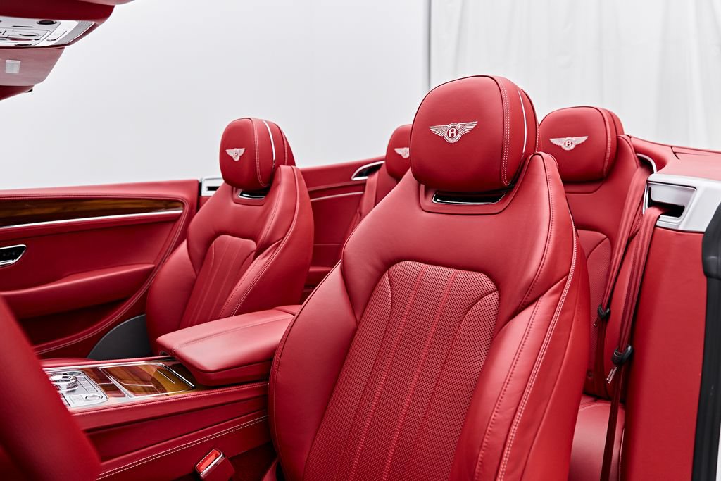 Used 2023 Bentley Continental GT V8 AWD/4WD image 40