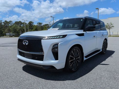 New 2026 INFINITI QX80 Autograph w/ Premium Cargo Package AWD/4WD image 9