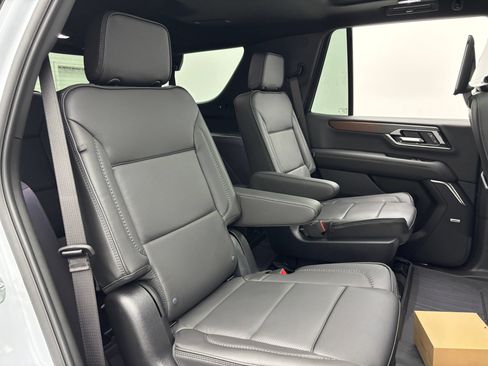 New 2026 GMC Yukon Denali w/ Advanced Technology Package AWD/4WD image 44