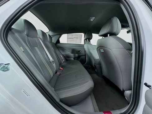 New 2026 Hyundai Elantra Sport FWD image 38