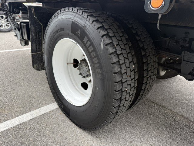Used 2019 Ford F650 2WD Regular Cab Super Duty image 7