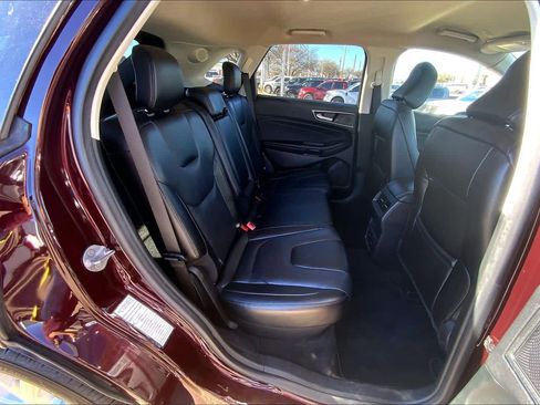 Certified 2022 Ford Edge Titanium image 19