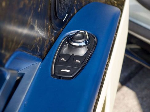 Used 2017 Aston Martin DB11 V12 image 27