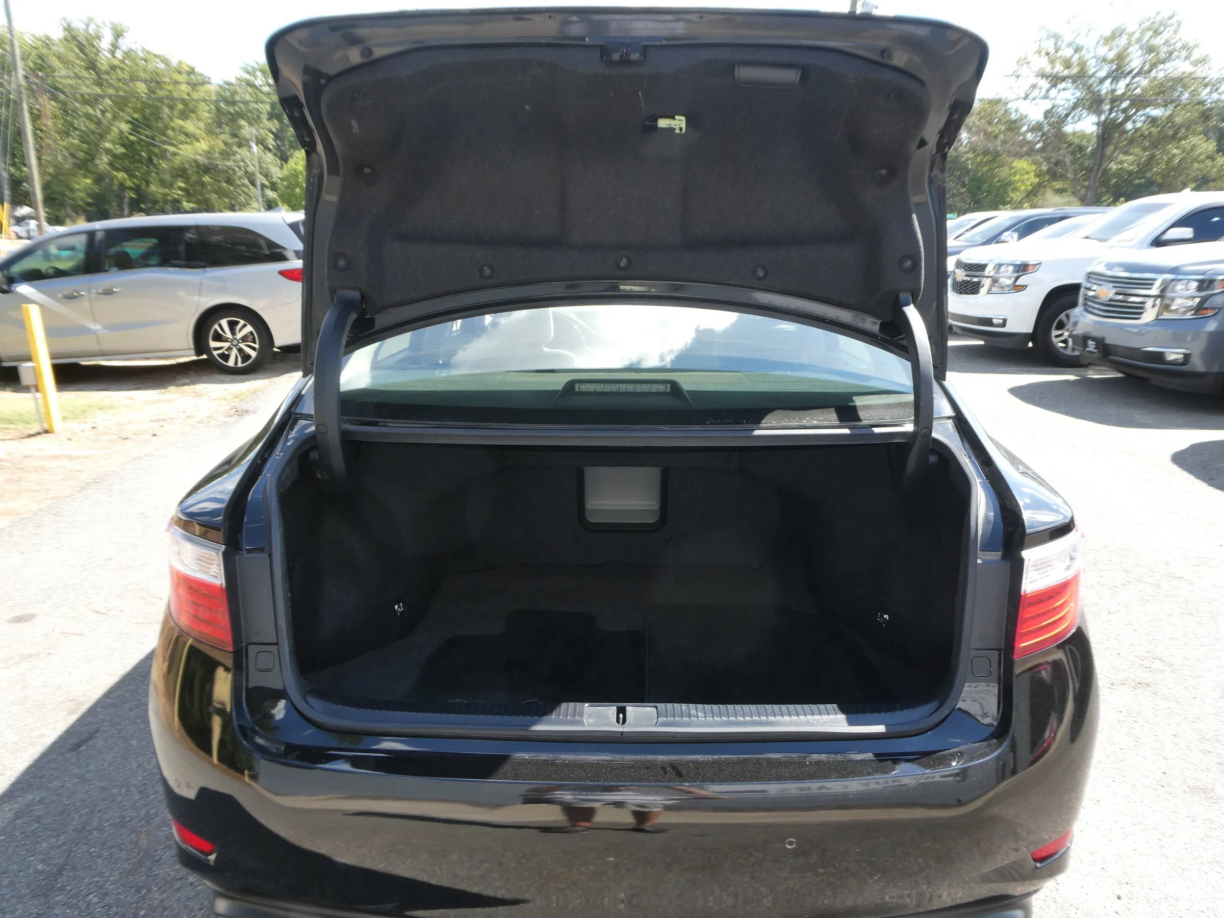 Used 2013 Lexus ES 350 w/ Luxury Pkg FWD image 6