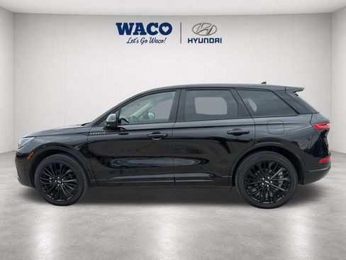 Used 2024 Lincoln Corsair AWD w/ Equipment Group 101A image 7