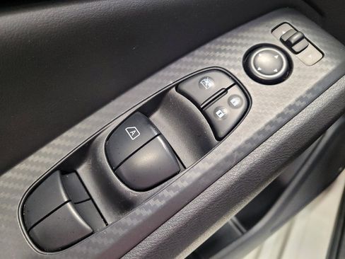 Used 2025 Nissan Altima 2.5 SV FWD image 27